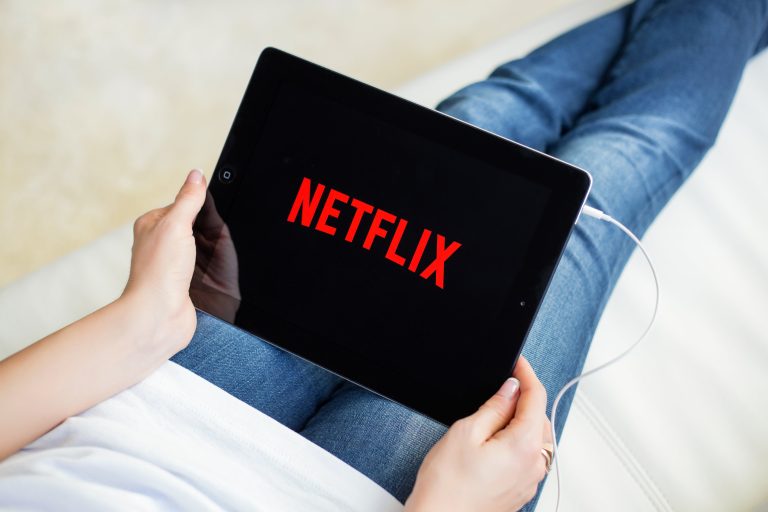Netflix stock: key insider trims direct holdings