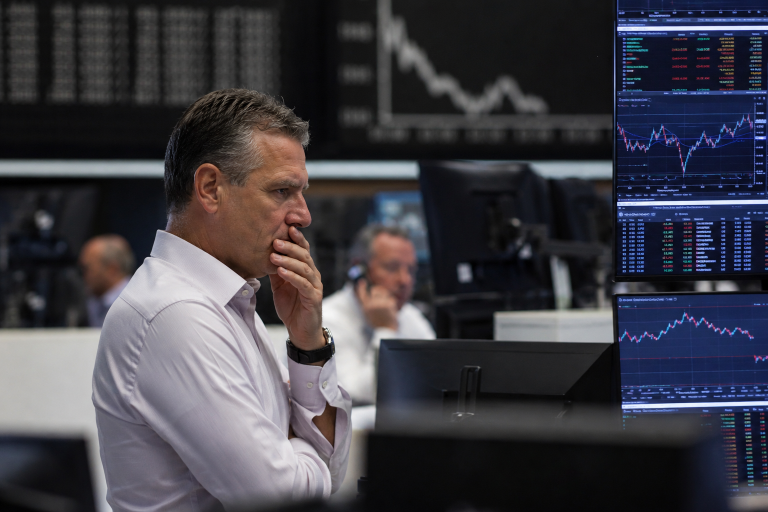 European shares hold steady as Middle East tensions keep investors cautious